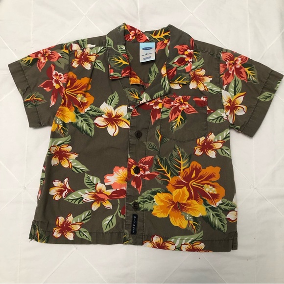 Old Navy Button-Up Hawaiian-Style Shirt - Picture 1 of 2
